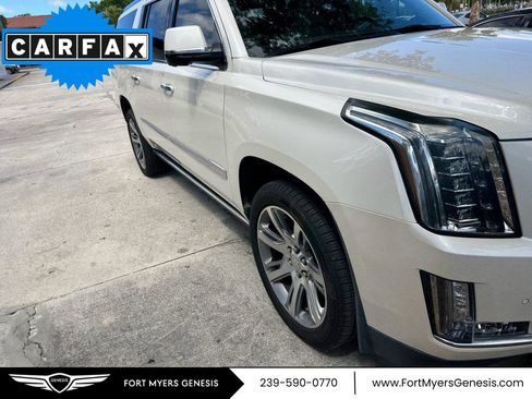 Used 2015 Cadillac Escalade ESV Premium image 1