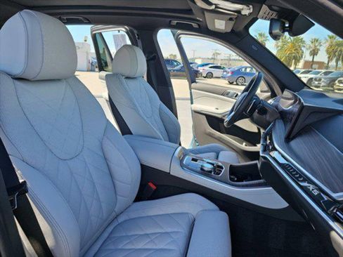 Used 2025 BMW X5 sDrive40i w/ Executive Package RWD image 10