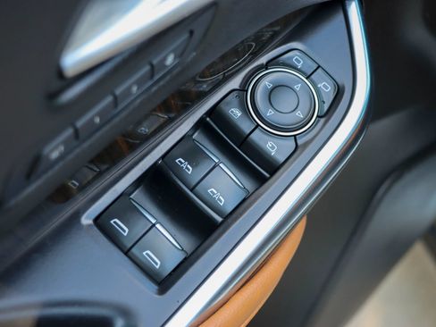 Used 2023 Cadillac XT4 Sport FWD image 14