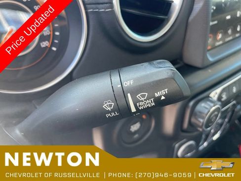 Used 2020 Jeep Gladiator Overland AWD/4WD image 16
