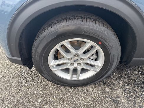 New 2026 Ford Explorer Active image 9