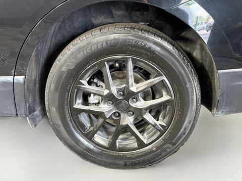 Used 2022 Chevrolet Equinox LT FWD image 37