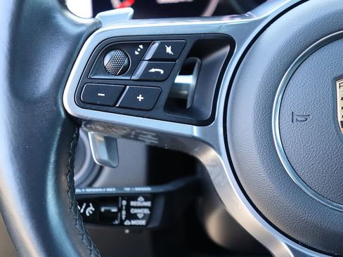 Used 2021 Porsche Cayenne Coupe image 15