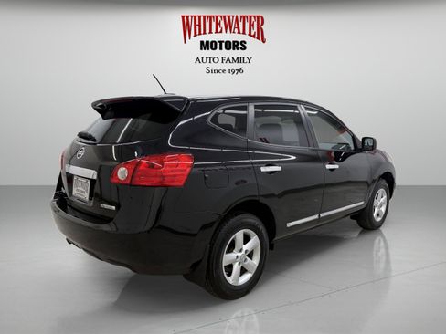 Used 2012 Nissan Rogue S w/ Special Edition Pkg FWD image 4