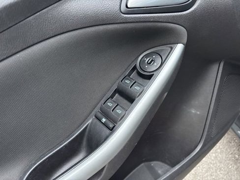 Used 2014 Ford Focus SE w/ Equipment Group 201A image 15