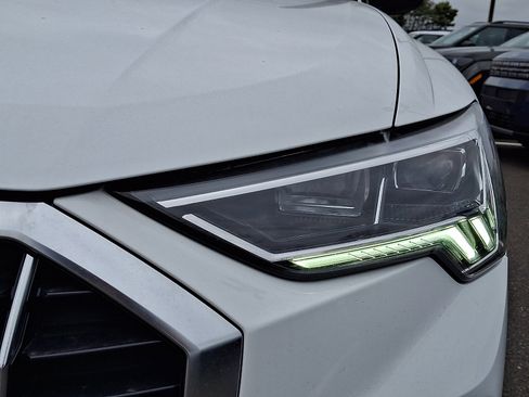 Used 2025 Audi Q3 2.0T Premium image 9