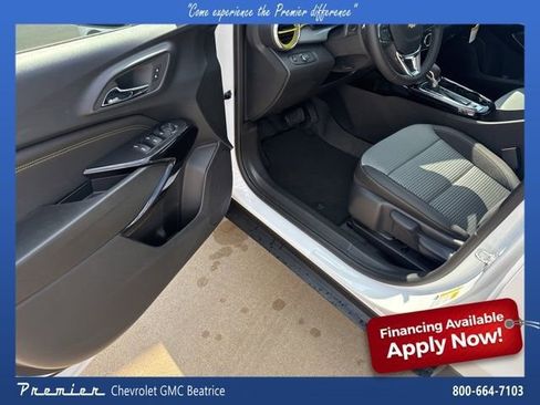 New 2025 Chevrolet Trax LT w/ Driver Confidence Package image 12