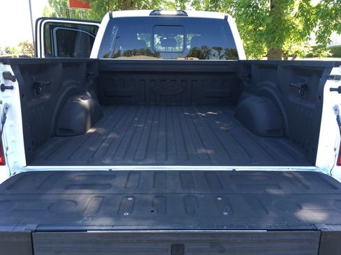 Used 2018 Ford F150 Lariat w/ Equipment Group 502A Luxury AWD/4WD image 36