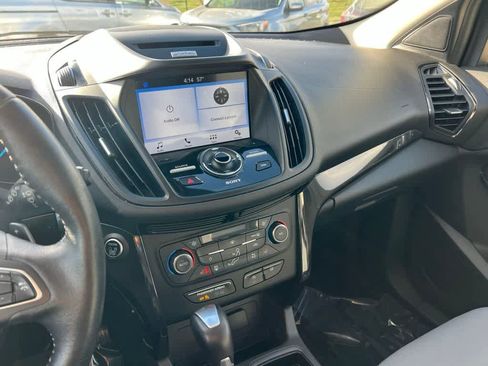 Used 2017 Ford Escape Titanium image 25