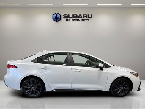 Used 2023 Toyota Corolla SE image 6