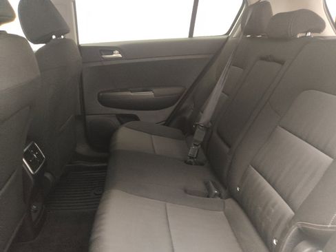 Used 2019 Kia Sportage LX FWD image 18
