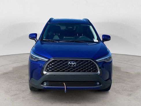 Used 2024 Toyota Corolla Cross XLE w/ Convenience Package AWD/4WD image 8