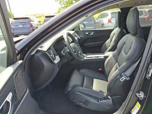 New 2025 Volvo XC60 T8 Ultra w/ Protection Package Premier image 9