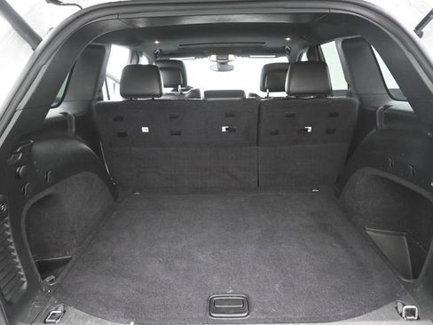 Used 2020 Jeep Grand Cherokee Altitude image 23