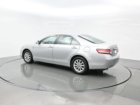 Used 2010 Toyota Camry XLE FWD image 4