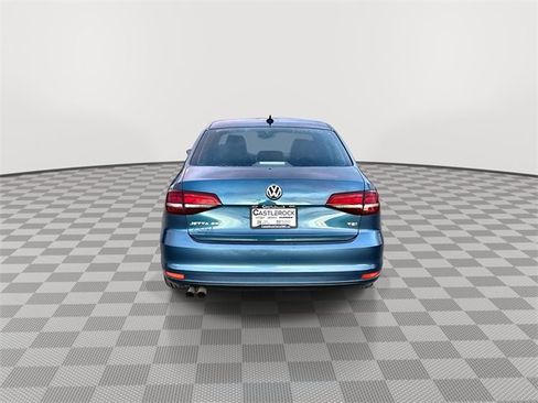 Used 2017 Volkswagen Jetta SE image 7