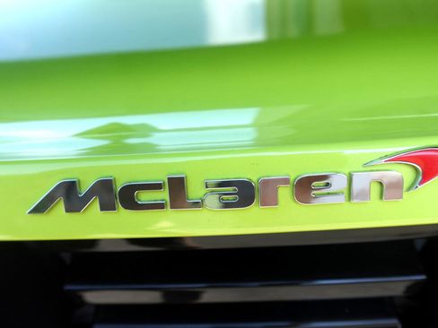 Used 2016 McLaren 650S Spider image 14