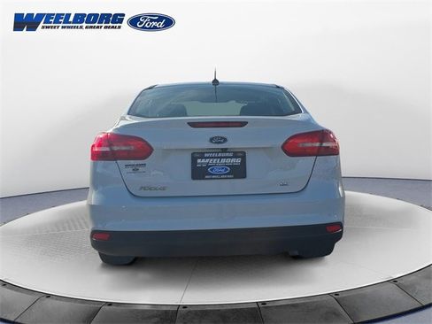 Certified 2018 Ford Focus SE image 4