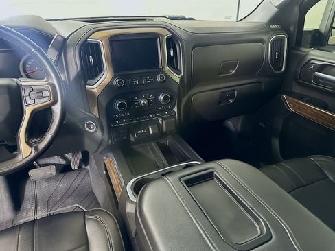 Used 2020 Chevrolet Silverado 3500 High Country w/ Technology Package image 19