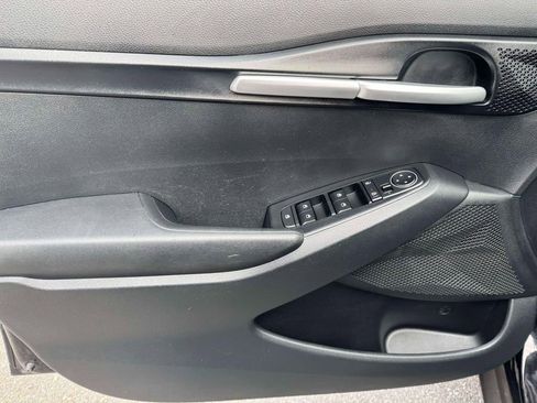 Used 2023 Kia Seltos LX image 15