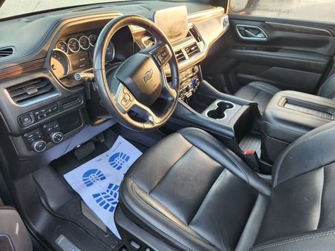 Used 2021 Chevrolet Suburban Z71 w/ Luxury Package image 6