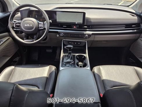 Used 2025 Kia Carnival FWD image 14