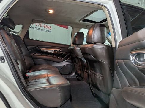 Used 2016 INFINITI Q70 L 3.7 w/ Deluxe Touring Package image 26