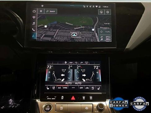 Used 2024 Audi Q8 e-tron Premium Plus image 44