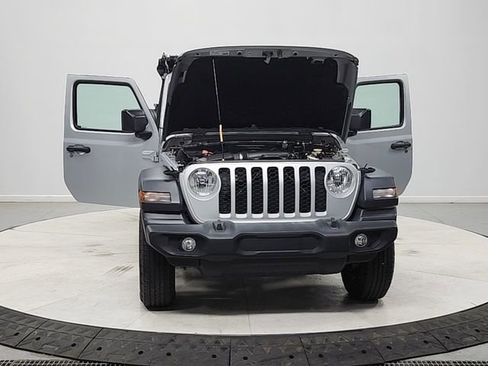 Used 2024 Jeep Wrangler Sport AWD/4WD image 10