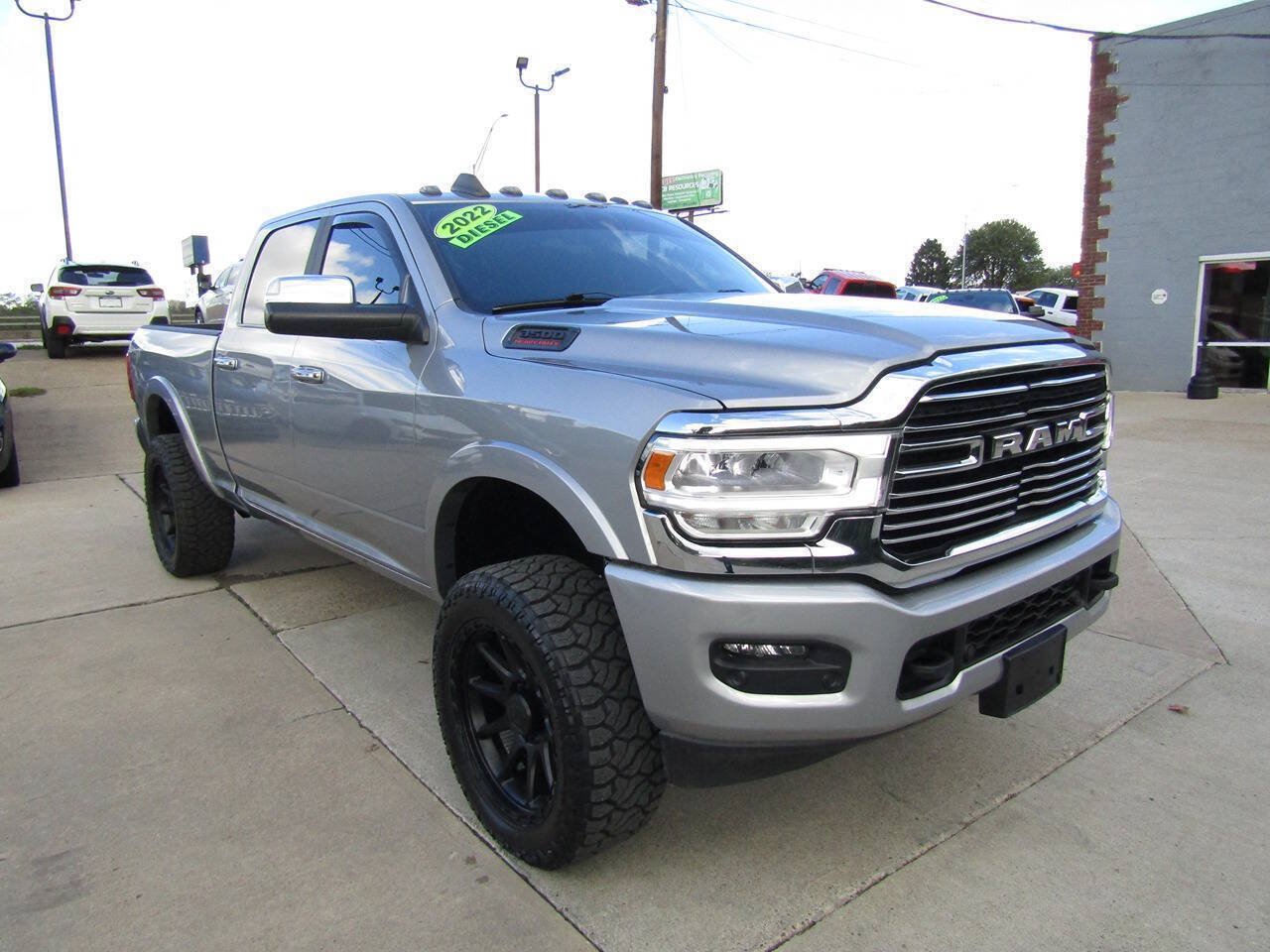 Used 2022 RAM 2500 Laramie w/ Body Color Bumper Group AWD/4WD image 2