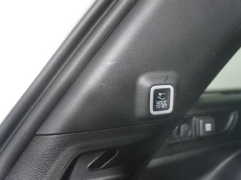 Used 2025 Jeep Grand Cherokee Altitude RWD image 37