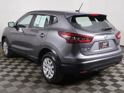 Used 2020 Nissan Rogue Sport S image 6