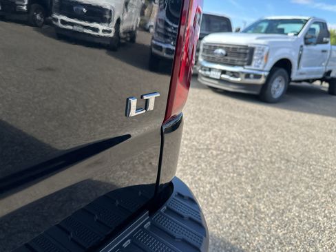 Used 2021 Chevrolet Silverado 1500 LT Trail Boss w/ Convenience Package II AWD/4WD image 13