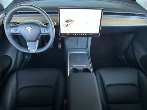 Used 2023 Tesla Model Y Long Range AWD/4WD image 14