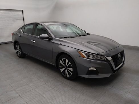 Used 2022 Nissan Altima 2.5 SV w/ SV Premium Package AWD/4WD image 11