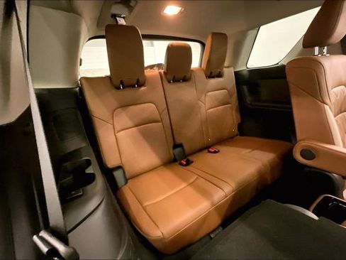 New 2026 Nissan Pathfinder Platinum image 36