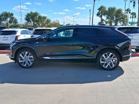New 2026 Cadillac Optiq Luxury 1 image 3