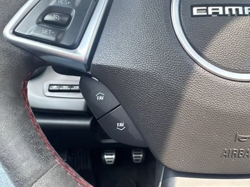Used 2018 Chevrolet Camaro ZL1 RWD image 40