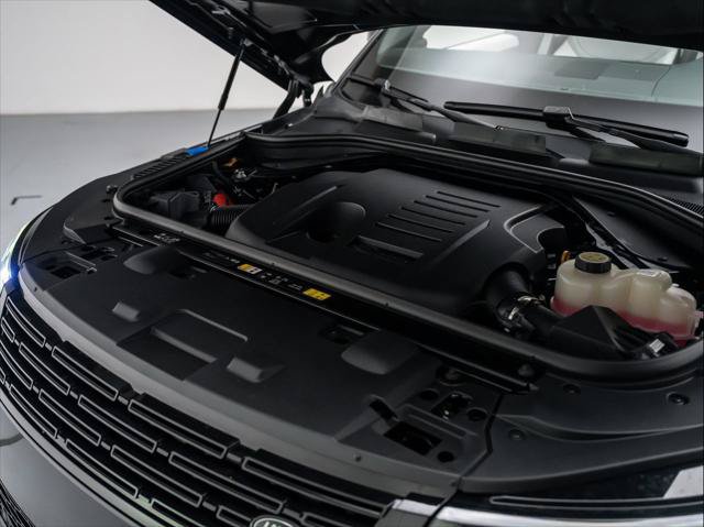 New 2027 Land Rover Range Rover Sport Battersea AWD/4WD image 10