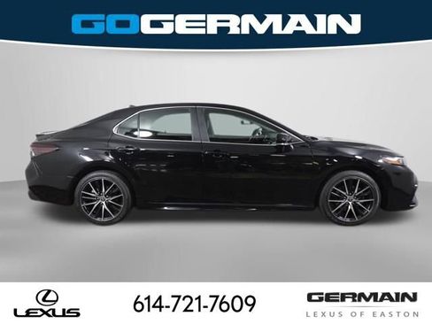 Used 2022 Toyota Camry SE image 7