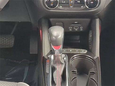 Used 2021 Chevrolet TrailBlazer RS w/ Technology Package image 19