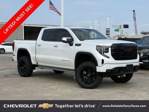 Used 2023 GMC Sierra 1500 Denali AWD/4WD image 2