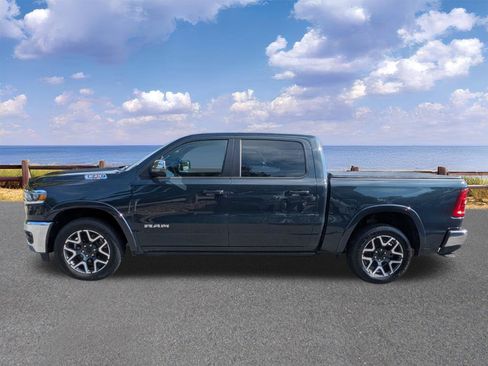 Certified 2025 RAM 1500 Laramie AWD/4WD image 5