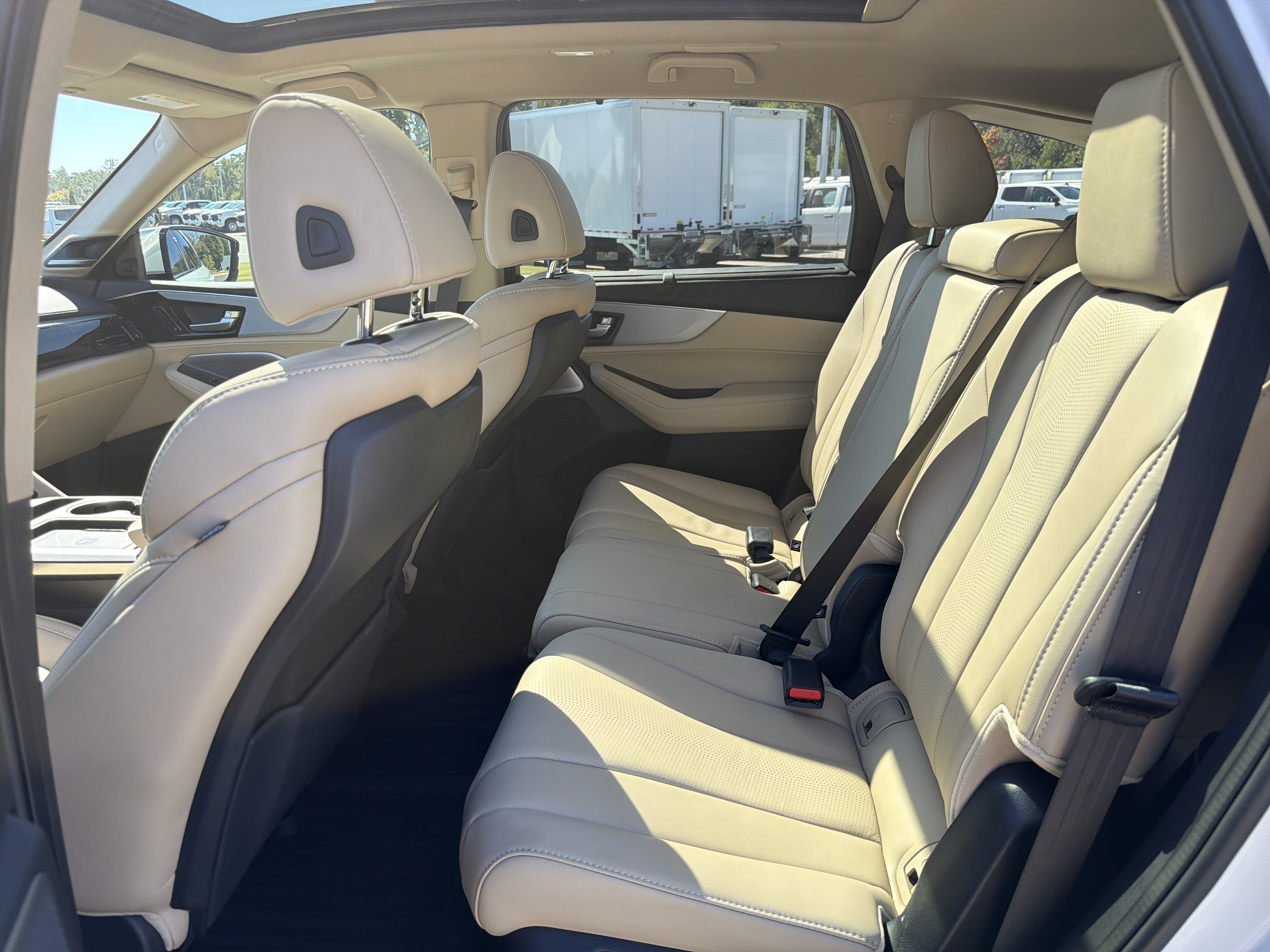 Certified 2026 Acura MDX w/ Technology Package FWD image 31