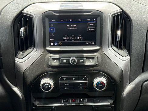 Used 2020 GMC Sierra 1500 4x4 Crew Cab w/ Sierra Value Package image 13