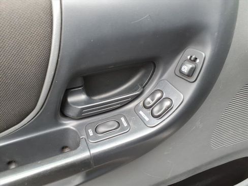 Used 2006 Ford Ranger XLT image 12