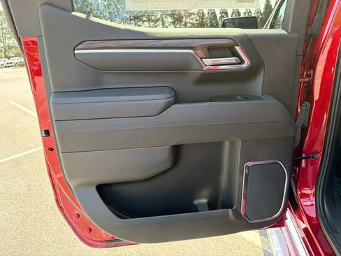 Certified 2025 GMC Sierra 1500 SLT w/ SLT Premium Package image 21