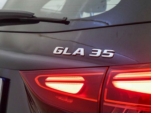 Used 2024 Mercedes-Benz GLA 35 AMG 4MATIC image 16