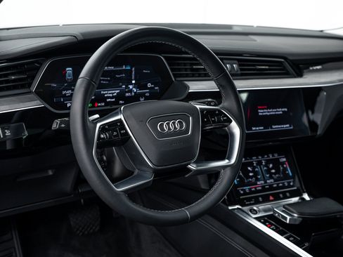 Used 2024 Audi Q8 e-tron Prestige w/ Prestige Package AWD/4WD image 10