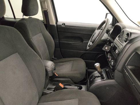 Used 2016 Jeep Patriot Sport FWD image 21